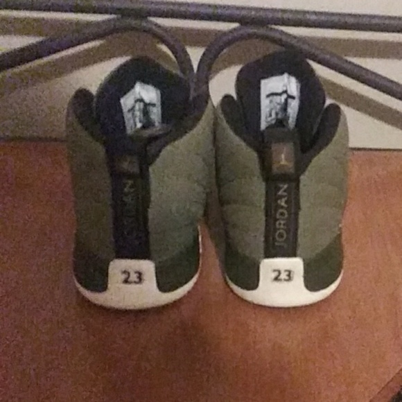 Jordan 12s 'Class of 2003' - Picture 4 of 5